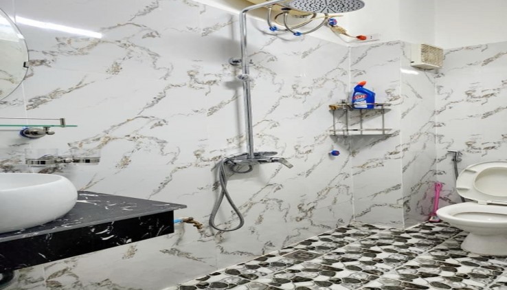Cho thuê nhà mới ngõ Lãng Yên, 4 tầng, 40m2, 3 ngủ, 12 Triệu Full đồ mới koong